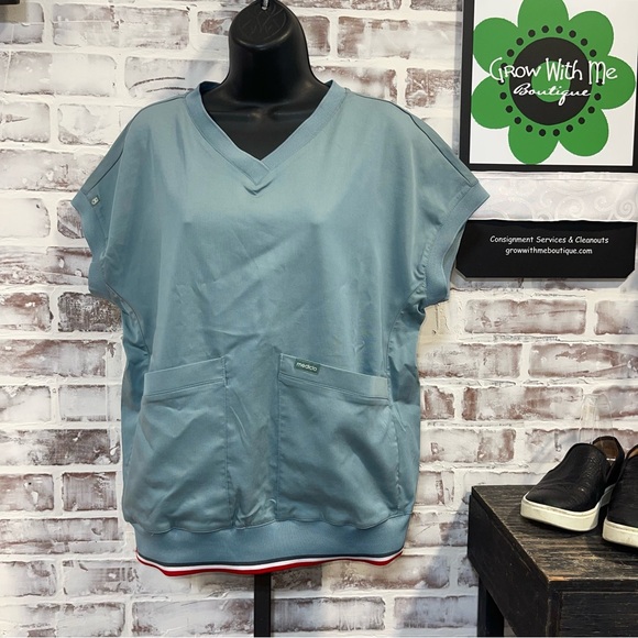 Mediclo Blue Women's scrub Top small - Picture 1 of 9